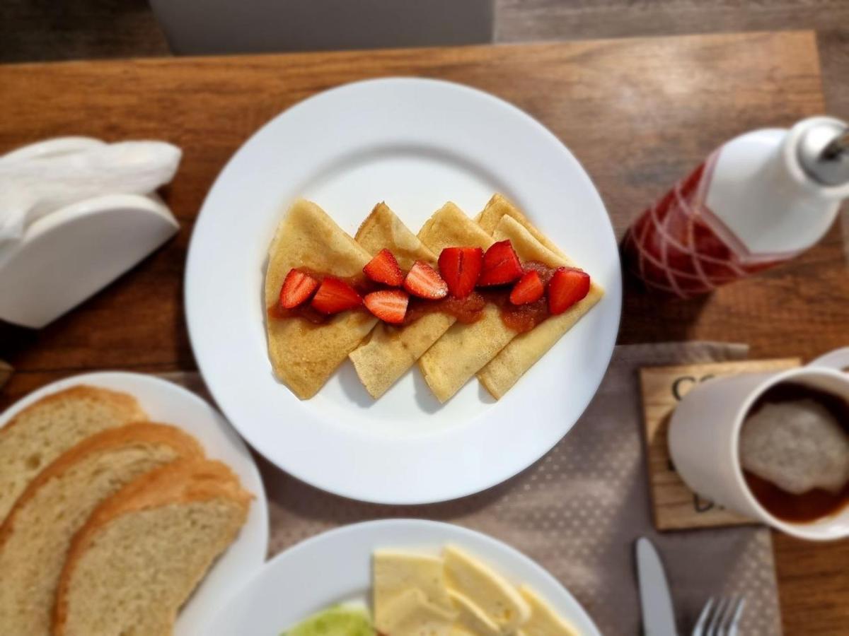 Girgola Bed & Breakfast Mestia Ngoại thất bức ảnh