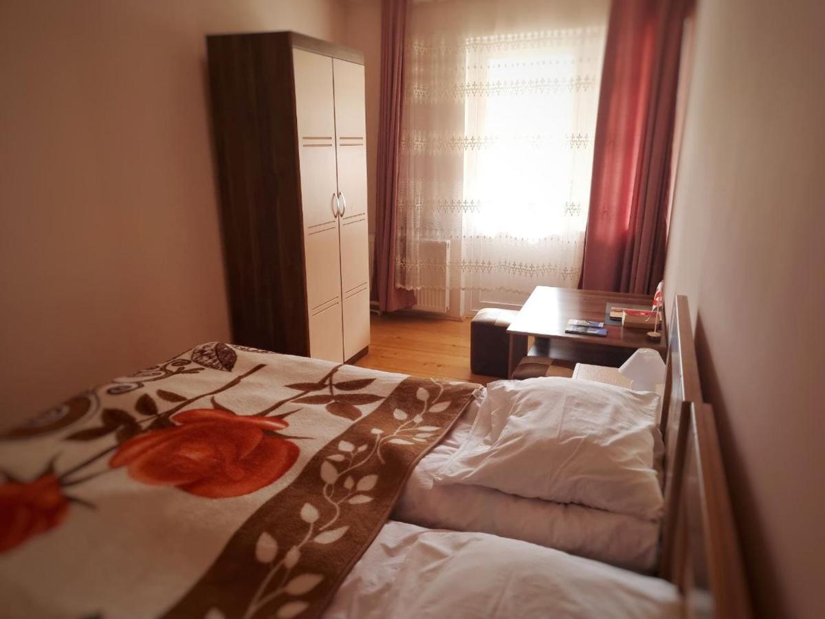 Girgola Bed & Breakfast Mestia Ngoại thất bức ảnh