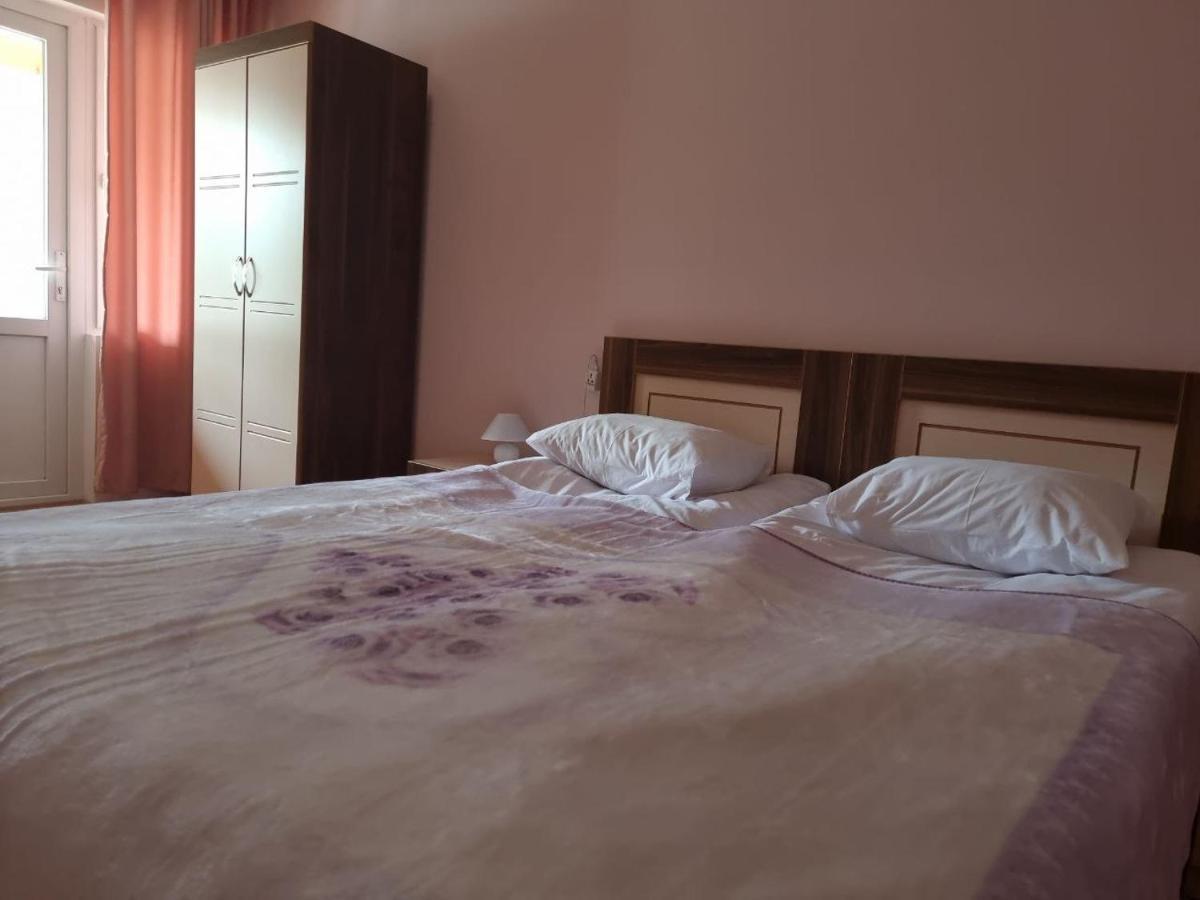 Girgola Bed & Breakfast Mestia Ngoại thất bức ảnh