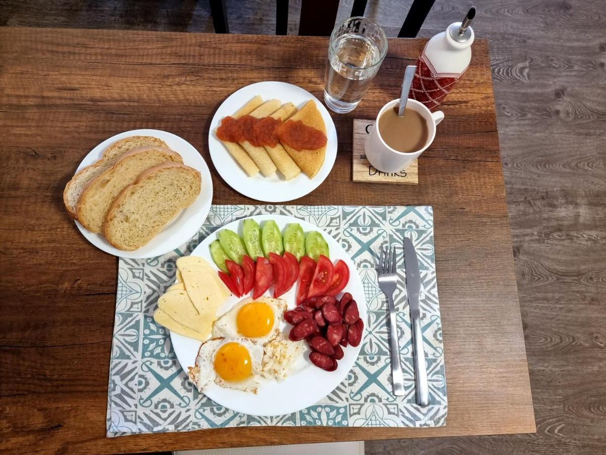 Girgola Bed & Breakfast Mestia Ngoại thất bức ảnh