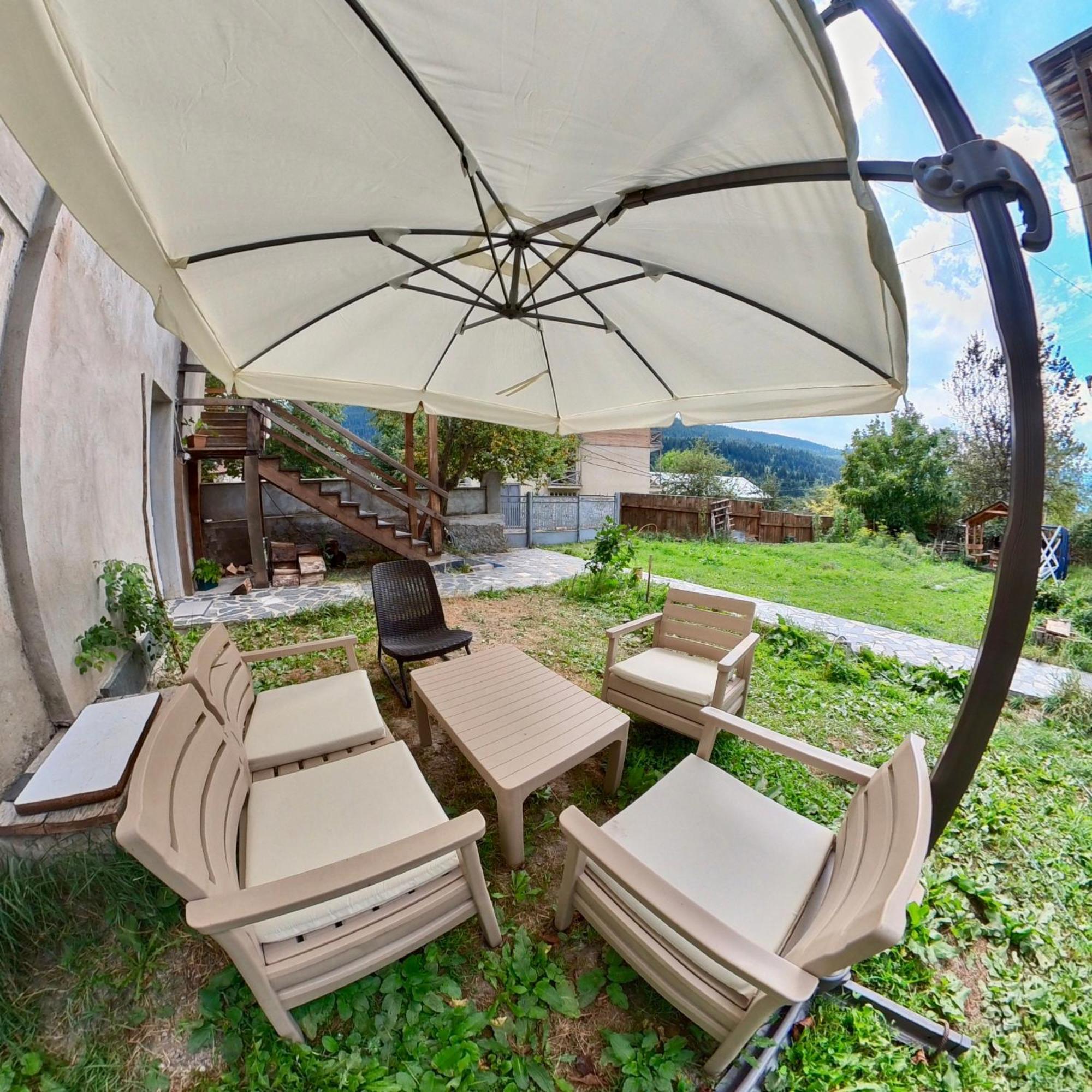 Girgola Bed & Breakfast Mestia Ngoại thất bức ảnh